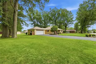 2229 King Dr, Hermitage, PA 16148 - Photo 33
