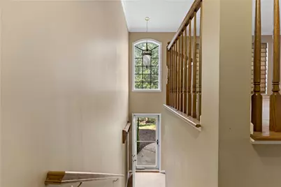 1501 Michael Dr, Pittsburgh, PA 15227 - Photo 3