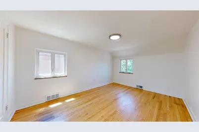 723 Maple St, Verona, PA 15147 - Photo 17