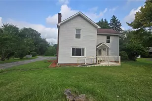 115 Conneaut Lake Rd, Hempfield Township, PA 16125 - Photo 1