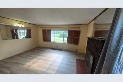 115 Conneaut Lake Rd, Hempfield Township, PA 16125 - Photo 5