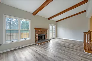 402 Royal Ct, Pittsburgh, PA 15234 - Photo 7