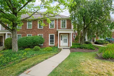 402 Royal Ct, Pittsburgh, PA 15234 - Photo 1