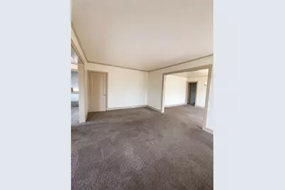 5713 Pocusset St, Pittsburgh, PA 15217 - Photo 15