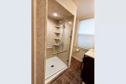 5713 Pocusset St, Pittsburgh, PA 15217 - Photo 9