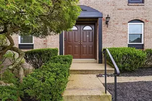 2006 Garrick Dr, Pittsburgh, PA 15235 - Photo 3
