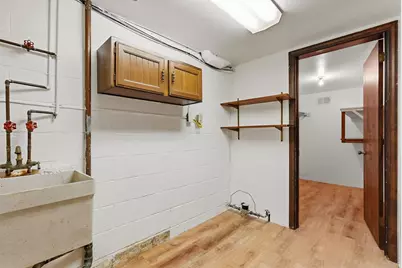 2006 Garrick Dr, Pittsburgh, PA 15235 - Photo 15