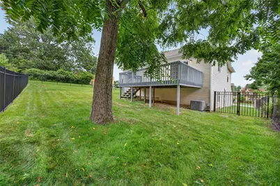 1431 Main Blvd, South Park, PA 15129 - Photo 31