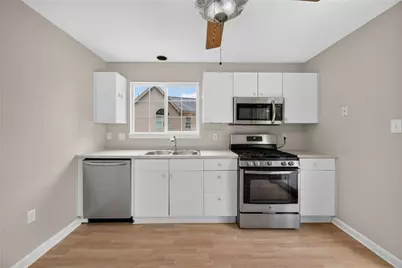 1431 Main Blvd, South Park, PA 15129 - Photo 7