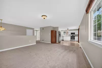 1431 Main Blvd, South Park, PA 15129 - Photo 5