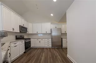 2202 Tudor Dr, Butler, PA 16001 - Photo 5