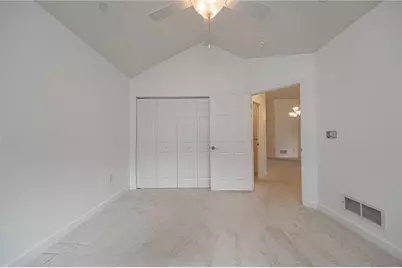 2202 Tudor Dr, Butler, PA 16001 - Photo 13
