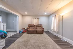 25 Vernon St, South Union Township, PA 15401 - Photo 7