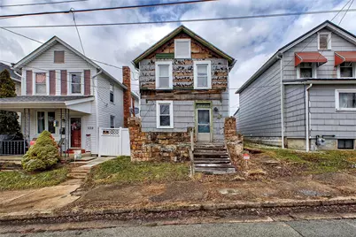 227 Avenue A, Latrobe, PA 15650 - Photo 1