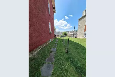 4922 Liberty Ave, Pittsburgh, PA 15224 - Photo 9