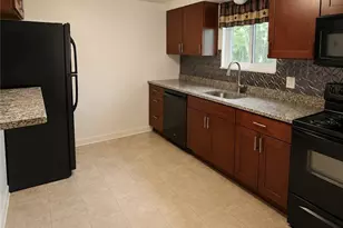 216 Shenandoah Dr, Pittsburgh, PA 15235 - Photo 9