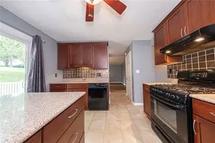 116 Damian Ct, Penn Twp, PA 15644 - Photo 9