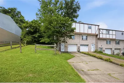406 Rhodes Ave, West Mifflin, PA 15122 - Photo 3