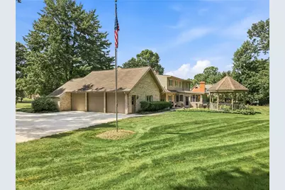 54 Oak Tree Ct, Shenango Township, PA 16159 - Photo 5