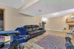 106 Rosewood Dr, Center Township, PA 15001 - Photo 33