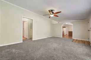 431 Illinois Ln, North Huntingdon, PA 15642 - Photo 9