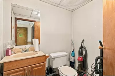 2097 Route 130, Unity Township, PA 15676 - Photo 31