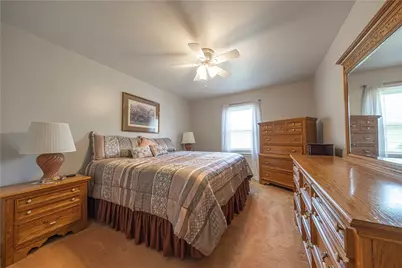 1465 Oakridge Dr, Harmony Township, PA 15003 - Photo 17