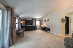 1465 Oakridge Dr, Harmony Township, PA 15003 - Photo 13
