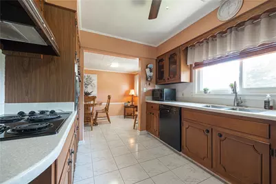 1465 Oakridge Dr, Harmony Township, PA 15003 - Photo 7