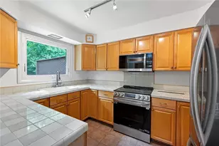 1125 Sunrise Dr, Pittsburgh, PA 15243 - Photo 15