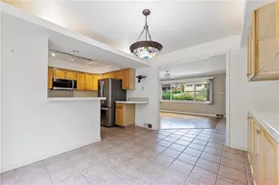 1125 Sunrise Dr, Pittsburgh, PA 15243 - Photo 9
