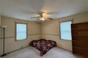 29 E Hallam Ave, Washington, PA 15301 - Photo 25