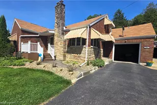 420 N Keel Ridge Rd, Hermitage, PA 16148 - Photo 1
