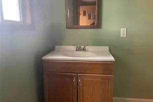 1010 1st St, Canonsburg, PA 15317 - Photo 5