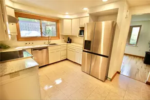 309 Highland Pines Dr, Ross Twp, PA 15237 - Photo 17