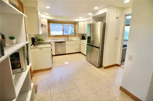 309 Highland Pines Dr, Ross Twp, PA 15237 - Photo 15