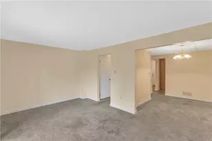 303 Olde Ingomar Ct, Pittsburgh, PA 15237 - Photo 17