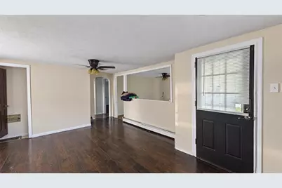 135 W Virginia Avenue, Vandergrift, PA 15690 - Photo 5