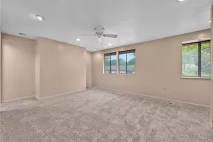 520 Hunters Path Rd, South Fayette, PA 15017 - Photo 15