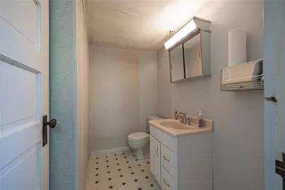 513 Main St, Bentleyville, PA 15314 - Photo 7