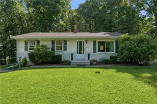 436 Edgewood Dr, Washington, PA 16323 - Photo 1