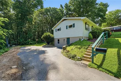 436 Edgewood Dr., Washington, PA 16323 - Photo 3