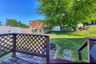 521 Grove St, Greensburg, PA 15601 - Photo 23