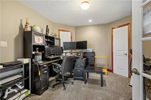 2044 Sterling Dr, South Fayette, PA 15057 - Photo 29
