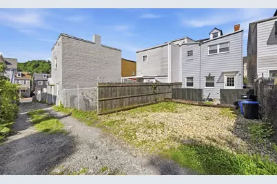 459 Pearl St, Pittsburgh, PA 15224 - Photo 33