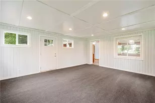 282 Spring Run Rd, Moon/Crescent Twp, PA 15046 - Photo 11