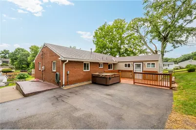 282 Spring Run Rd, Moon/Crescent Twp, PA 15046 - Photo 29