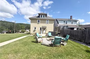 745 Todd Ave, Ellwood City, PA 16117 - Photo 9