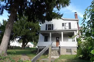 39 Walnut Ave, Dunbar, PA 15431 - Photo 1
