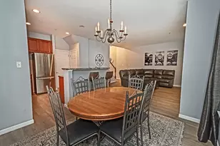 195 Broadstone Dr, Adams Township, PA 16046 - Photo 11